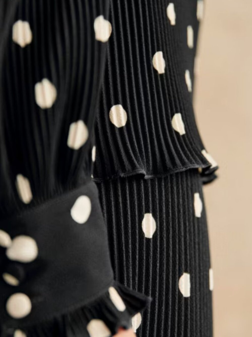 NWT Sezane Rosalinda Polka Dot Pleated Blouse - Size 8 (FR 40) - Picture 11 of 12